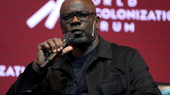 Lilian Thuram, futbolculara ırkçılık konusunda söz almaları için çağrı yaptı