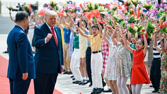 Çin Devlet Başkanı Şi, ABD Başkanı Trumpı resmi törenle karşıladı
