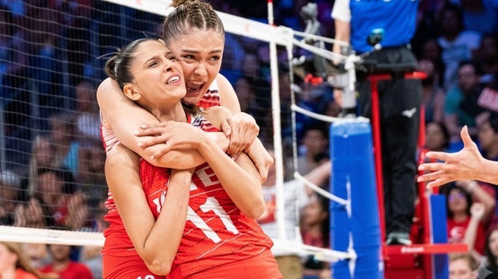 VakıfBank Voleybol Takımı, Derya Cebecioğluna veda etti