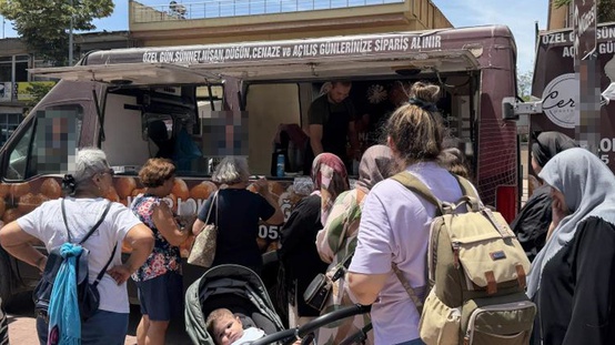 Fenomen dizinin başrolü öldü, hayranları lokma döktürdü