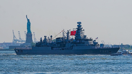 ABDnin 250. kuruluş yılı töreninde dikkat çeken manzara: New Yorkta Türk bayrağı dalgalandı