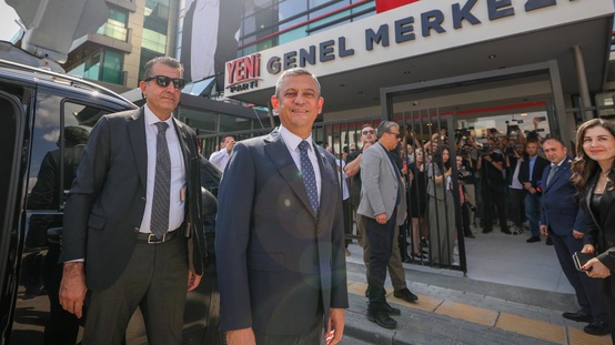 Özgür Özel partisinin bütçesini açıkladı! İşte 38 günde toplanan para