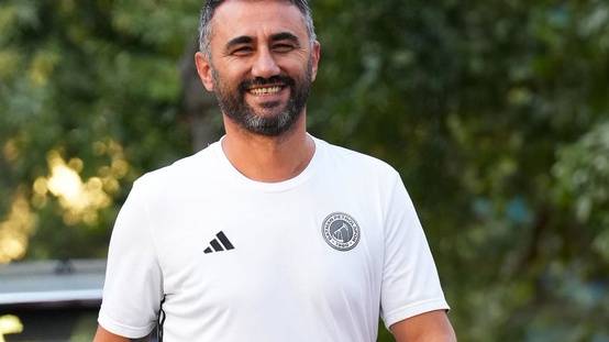 Batman Petrolspor, Karagümrükü 4-3 Devirdi ve Liderliği Kaptı