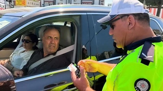 Ceza kesilen sürücünün polislere yanıtı ağızları açık bıraktı