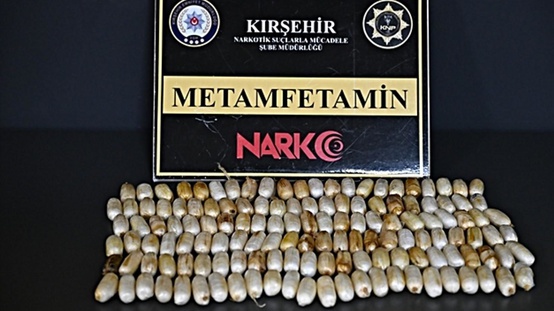 Kırşehirde midesinden 1 kilo 159 gram uyuşturucu çıkan zanlı tutuklandı
