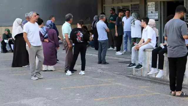 Diyarbakır'da YKS TYT Sınavı Başladı