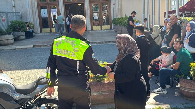 AYT Sınavı Heyecanı İstanbul'da Başladı