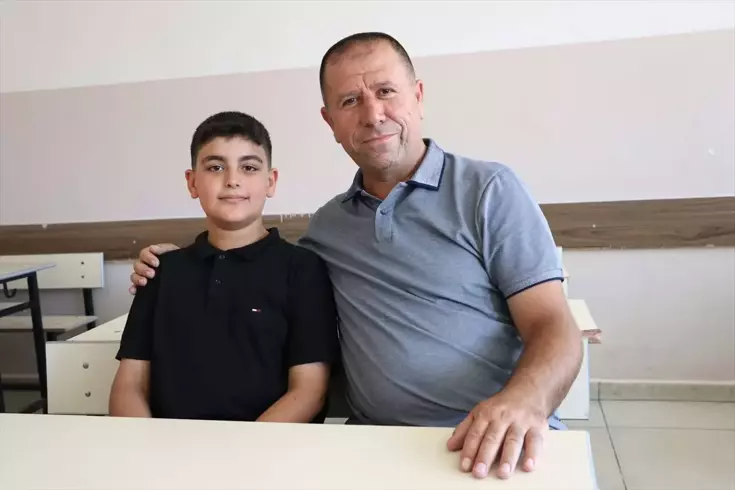 LGS’de tüm soruları doğru yanıtlayan Elazığlı Yiğit, başarının sırrını anlattı