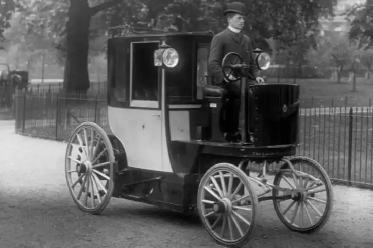 Dünyanın ilk elektrikli otomobili 100 yaşında