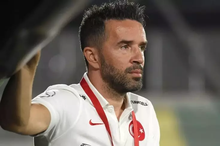 Yeni maceraya atılıyor Gökhan Gönül milli takımdaki görevinden ayrıldı