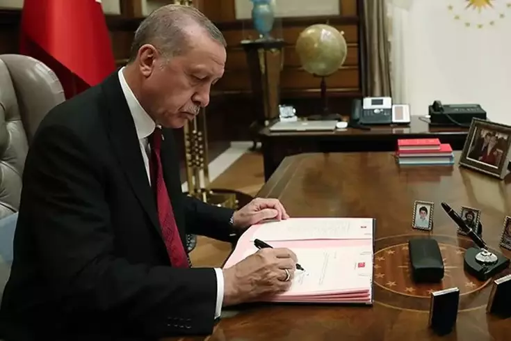 Van’da 4 ilçe kaymakamı değişti