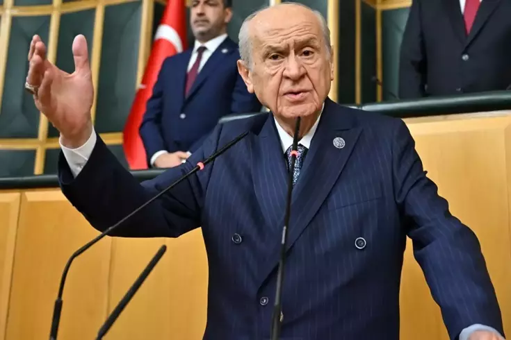 Bahçeli: İstanbul’un rüşvet ve yolsuzluk sarmalına mahkum edilmesi milli yürekleri acıtan büyük bir yara olarak karşımızdadır