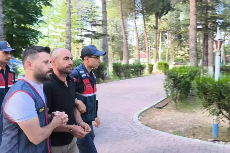 20 milyon liralık vurgun Her gün işe gider gibi hırsızlık yaptı