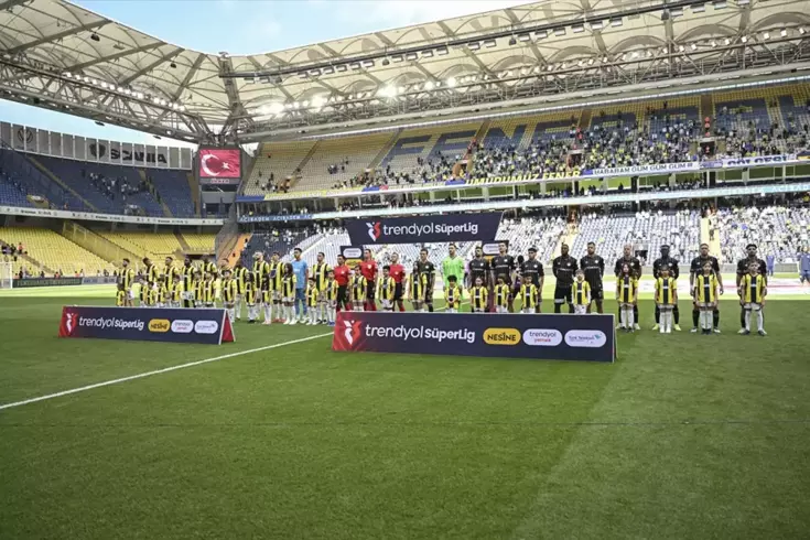 Fenerbahçe tribünlerinden sadece o futbolcuya tepki