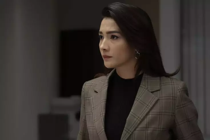 Aybüke Pusat’ın sevgilisiyle tatil pozları Yeni imajı dikkat çekti