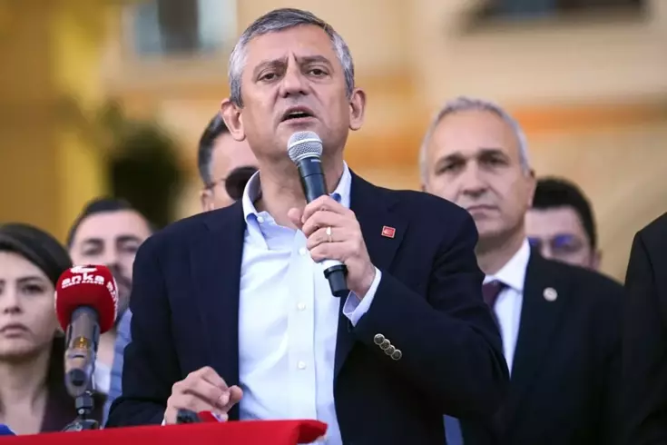 Akın Gürlek’le ilgili sözleri nedeniyle Özgür Özel’e soruşturma