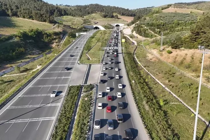 Otoyol geçiş ücretleri her yıl otomatik zamlanacak