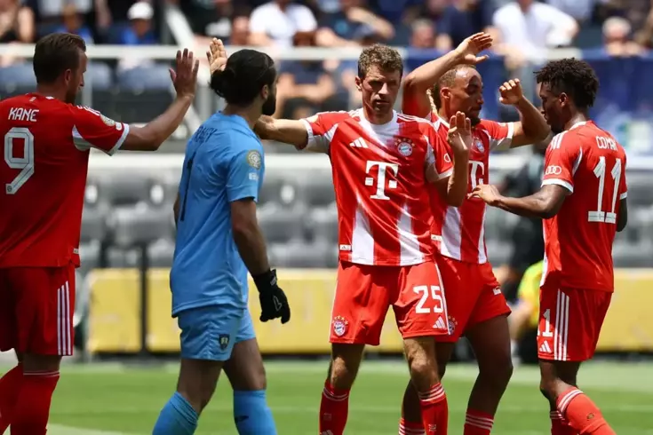 Bayern Münih Auckland’a acımadı Tam bir deste gol