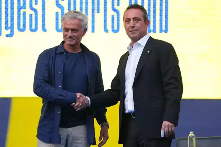 Fenerbahçe, Rus futbolcunun ailesini İstanbul’a getirdi