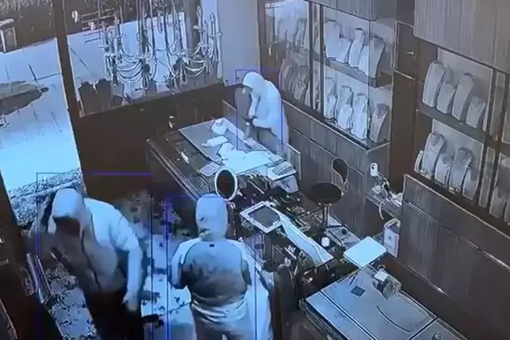 1 ay takip ettiler, 3 dakikada 3 milyon liralık vurgun yaptılar