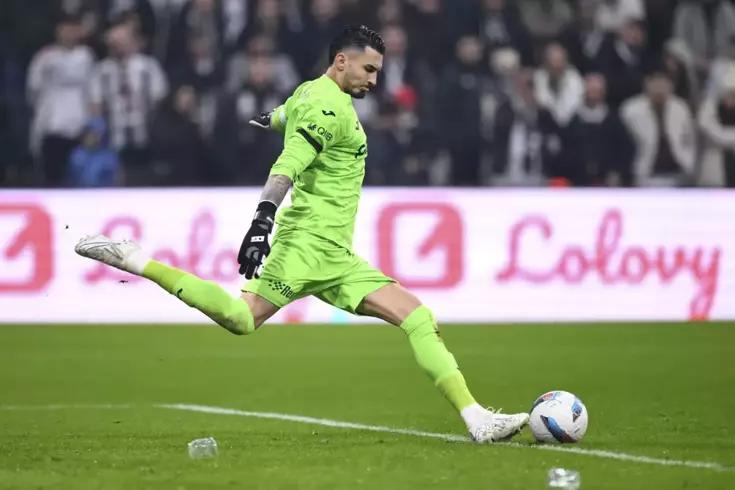 Görüşmeler başadı Uğurcan adım adım Süper Lig devine