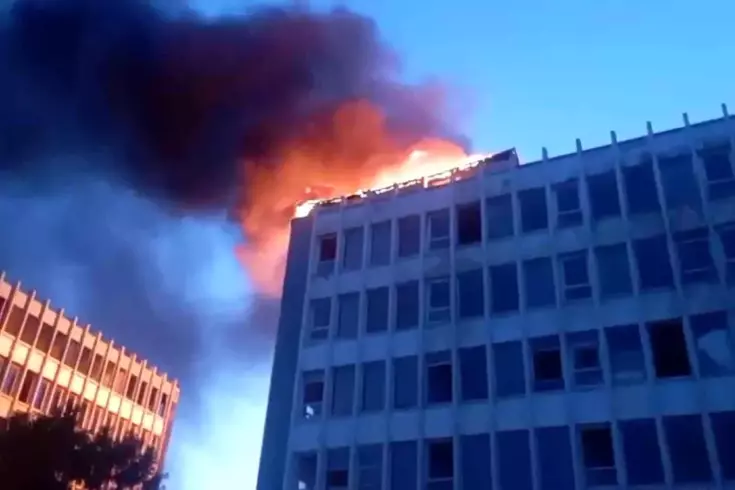Kartal’da eskiden kolej olarak kullanılan binada büyük yangın