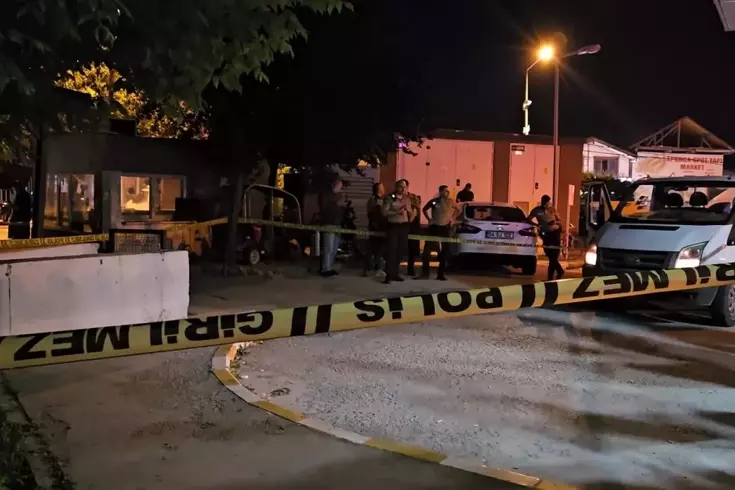 Sakarya’da hastane bahçesinde silahlı kavga: 1 ölü