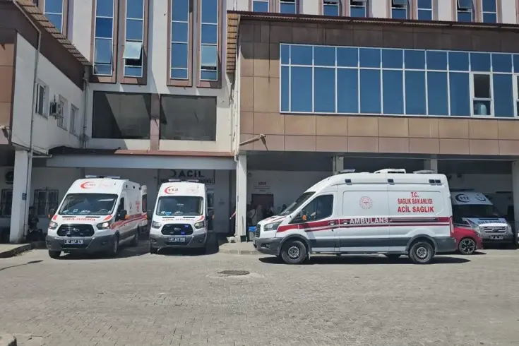 Zonguldak’ta bir apartmanda doğal gaz patlaması: 3’ü ağır 7 kişi yaralandı