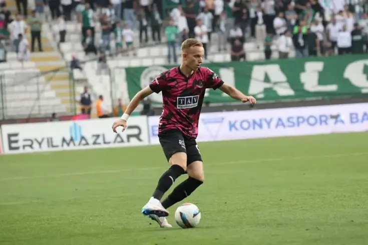 Hadergjonaj, İran’a transferini savaş nedeniyle iptal etti