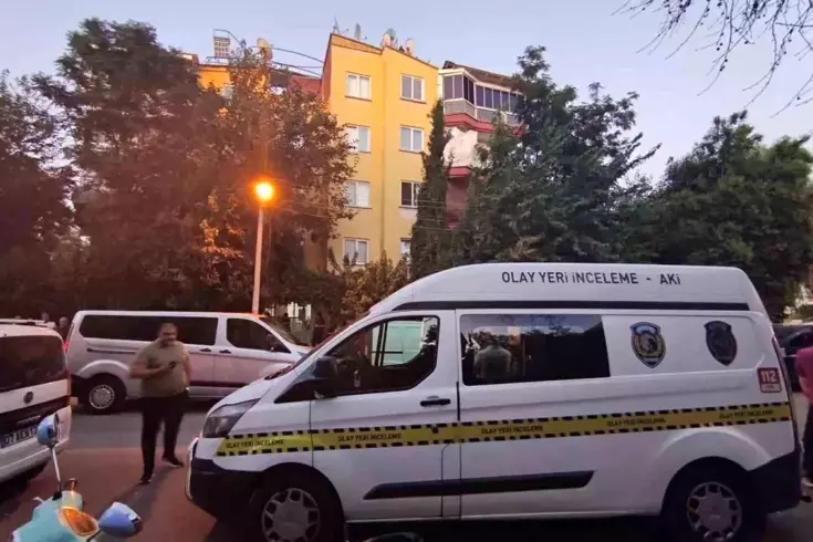 Antalya’da güvenlik görevlisi evinde ölü olarak bulundu