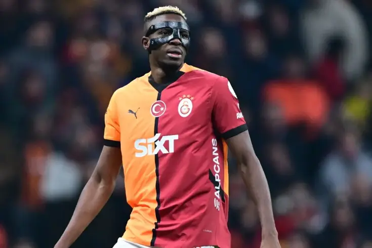 Napoli’de olay Osimhen kadro dışı bırakılarak genç takıma yollandı