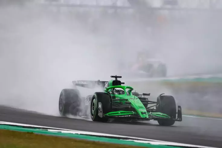 Tarihi yarış Formula 1’de bir ilk yaşandı