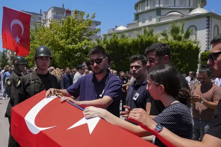 Şehit Ege Akar’ı arkadaşları Harbiye Marşı ile uğurladı