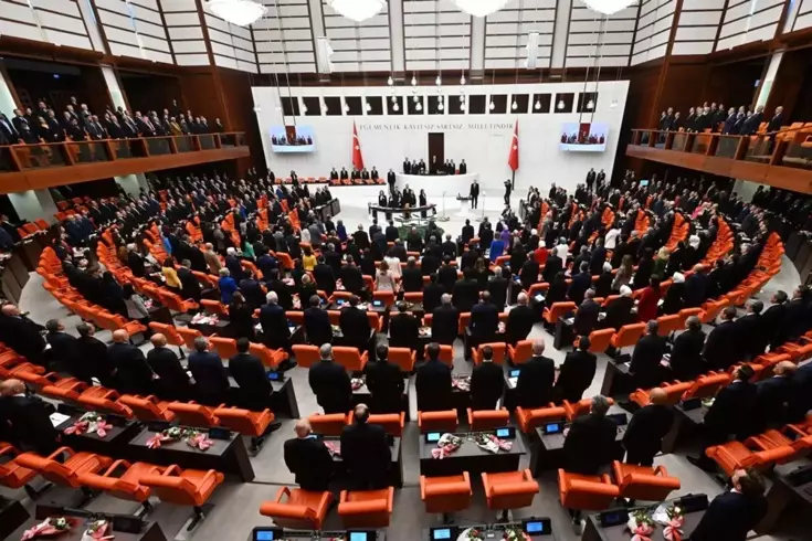 Meclis’i hastanelik eden salgın Türkiye geneline yayıldı