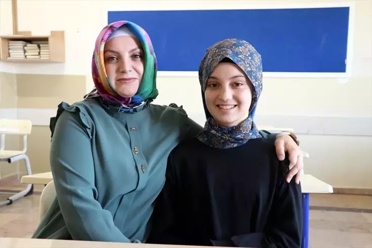 6 Şubat’ta kaybettiği babasına verdiği sözü tuttu, LGS’den tam puan aldı