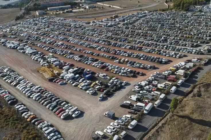 Yediemin otoparkındaki araçlar satılacak, geliri devlete gidecek