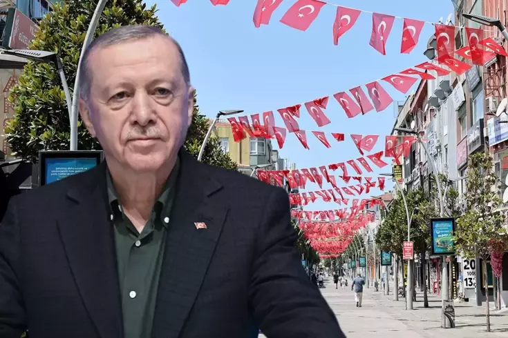 Cumhurbaşkanı Erdoğan’ın sözleri sonrası yurdun dört bir yanı Türk bayraklarıyla donatıldı