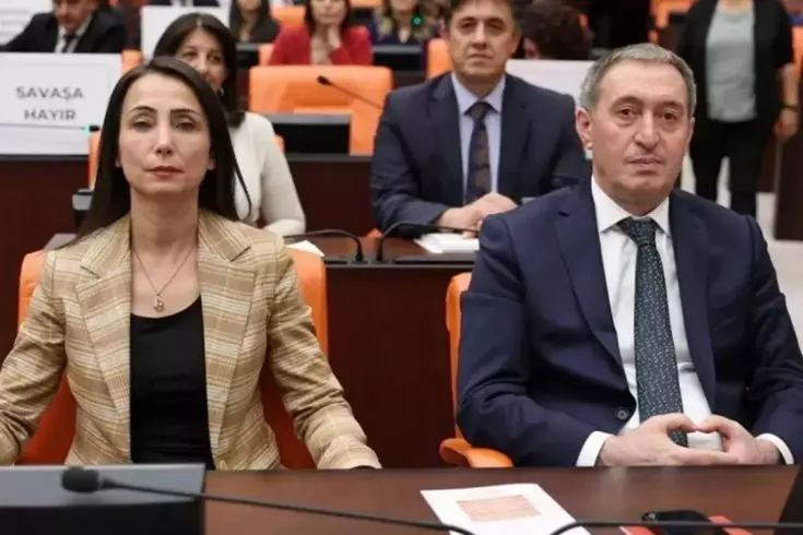 DEM Parti’den Demirtaş’a ziyaret: Arkadaşlarımızın serbest bırakılması gerekiyor