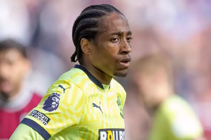 Beşiktaş’a bahaneler sunup durdu Kyle Walker-Peters yeni takımına imzayı atıyor