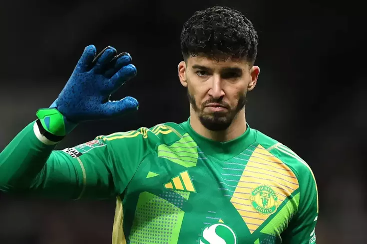 Manchester United’dan Altay’ı yıkan karar