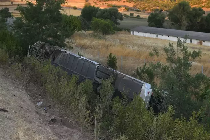 Balıkesir’de Otobüs Devrildi: 27 Yaralı