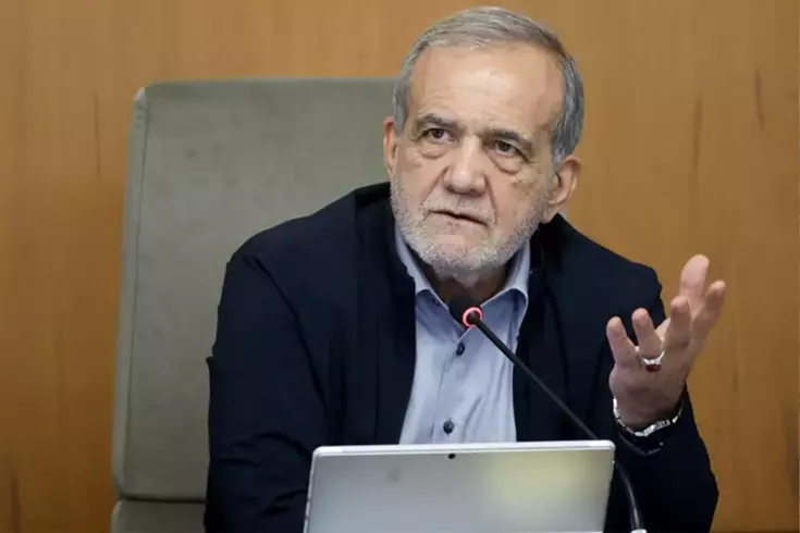 Pezeşkiyan, Türkiye’yi örnek verip isyan etti: Petrolleri ve gazları yok ama...