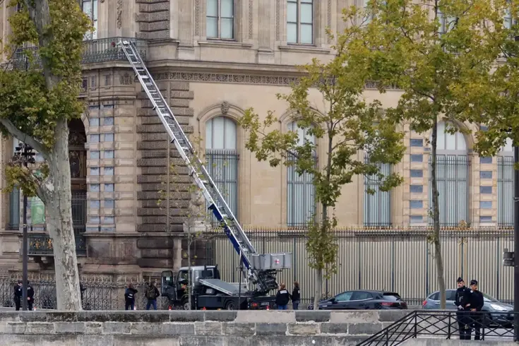 Louvre soygununda kullanılan vinci paylaştılar: Mücevherlerinizi sessizce taşır