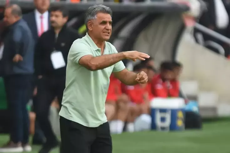 Hem teknik direktör hem de beden eğitimi öğretmeni İnternetten izleyip futbolcu buluyor