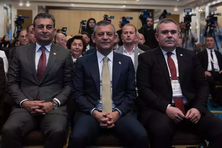 CHP’de 3 saatlik İmralı toplantısı sona erdi