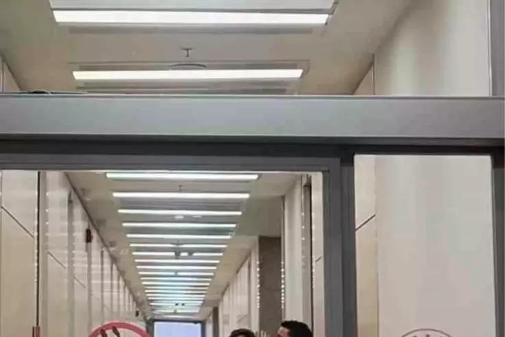 Berrak Tüzünataç ifade vermeye geldi Yaptığı hareket dikkat çekti