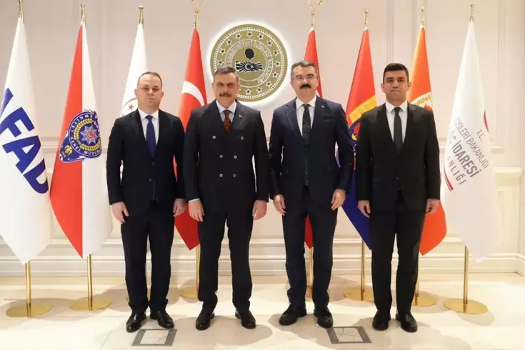 Devletin önemli isimlerinden Bakan Çiftçi’ye tebrik ziyareti