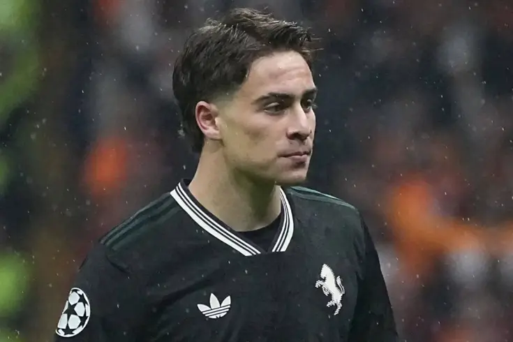 Kenan Yıldız, RAMS Park’ta ayakta alkışlandı