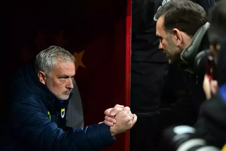Daha önce söylediklerini unutun Okan Buruk’tan Mourinho için şaşırtan açıklama