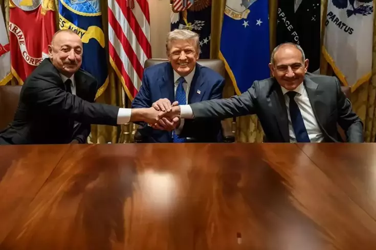 Fotoğrafı gören herkes aynı soruyu soruyor: Ne oldu Aliyev